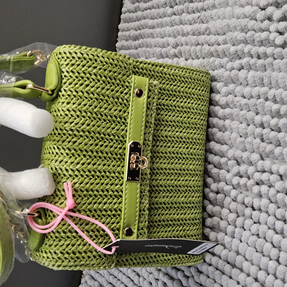NWOT Green Woven Straw Handbag - Picture 9 of 15
